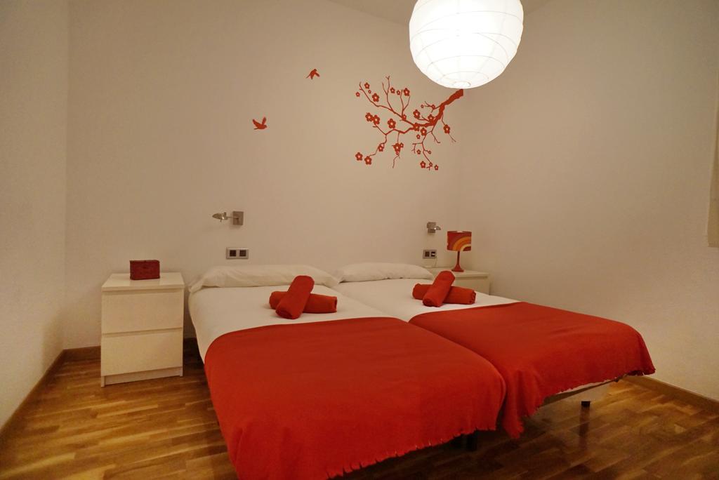 Barcelona4Seasons - Miro Appartement Buitenkant foto