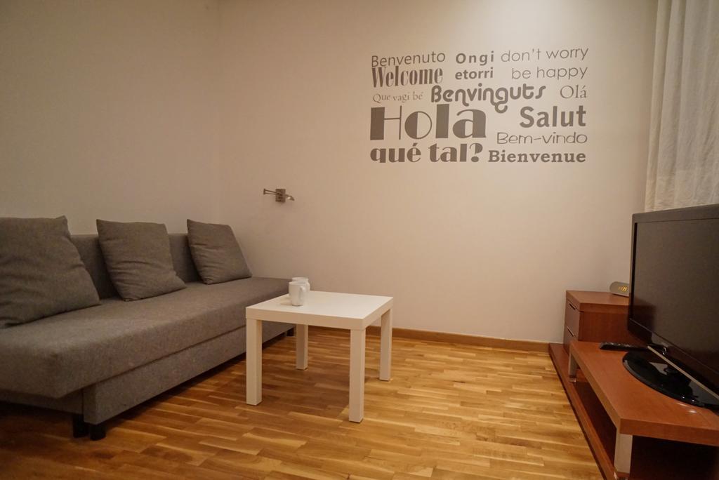 Barcelona4Seasons - Miro Appartement Buitenkant foto