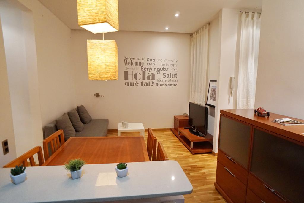 Barcelona4Seasons - Miro Appartement Buitenkant foto